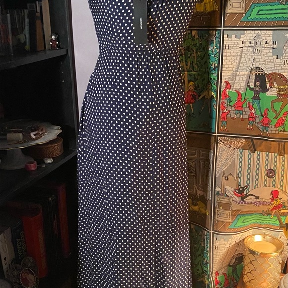 NWT Lulu's Dream Love Navy Blue Polka Dot Off-the-Shoulder White Maxi Dress XS - Picture 4 of 6